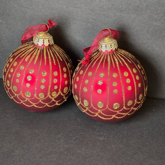 Frontgate Red Glass Christmas Ornaments Set 2 Gold Glitter Dot Stripe Design 4" - Picture 1 of 8